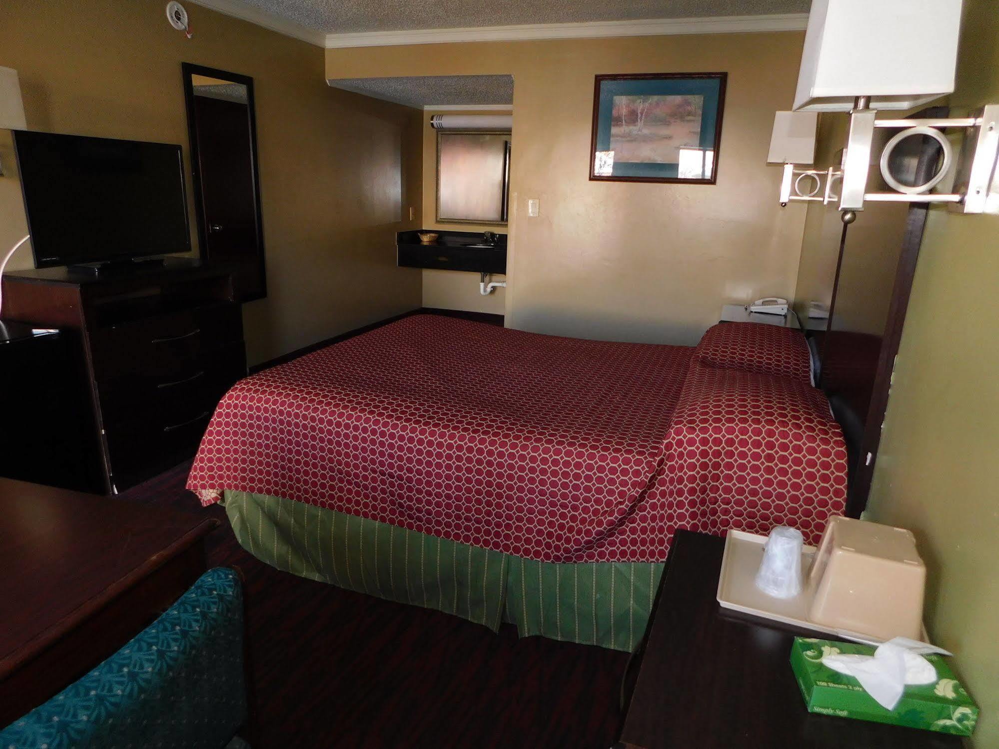 Mounts Motel Lawrenceville Buitenkant foto